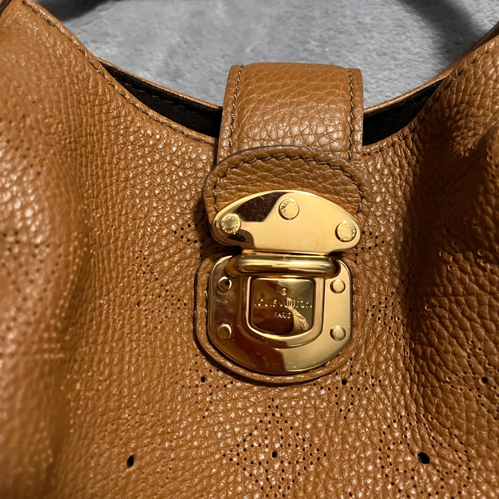 Louis Vuitton Brown Mahina Leather Hobo Bag - Picture 2 of 15